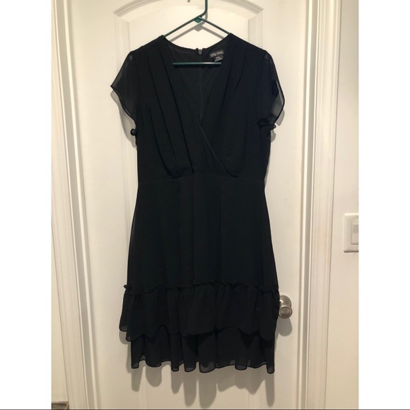 City Chic Dresses & Skirts - Perfect black dress!